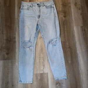 Light washed dear john jeans with holes size 30